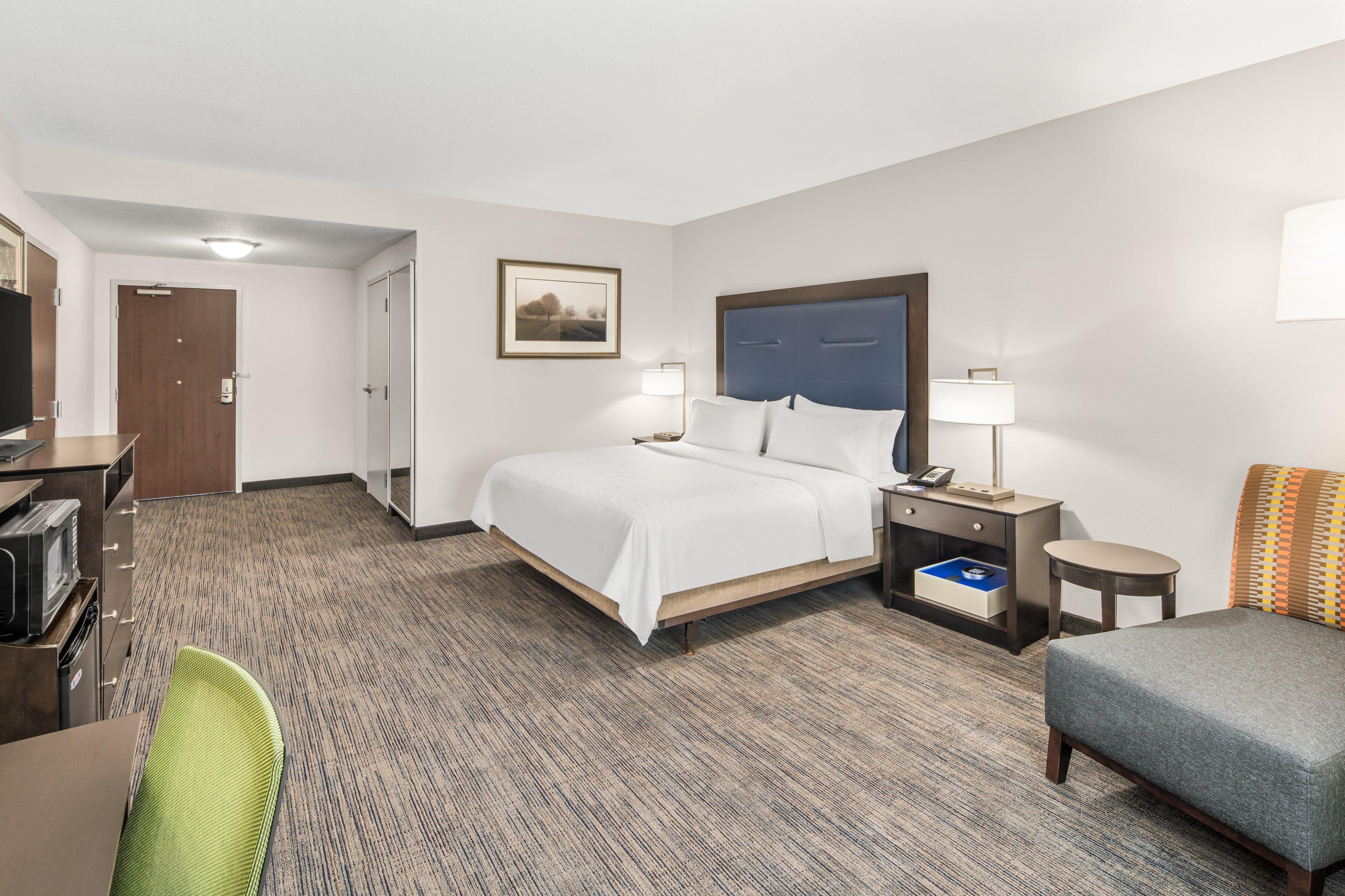 Holiday Inn Express & Suites Wilmington-Newark, An Ihg Hotel Exterior photo